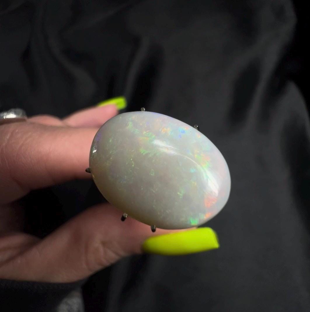 Natural White Opal Cabochon 5.21 ct — Coober Pedy Australian Solid Opal — Multicolor Fire Gemstone