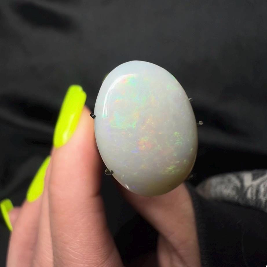 Natural White Opal Cabochon 5.21 ct — Coober Pedy Australian Solid Opal — Multicolor Fire Gemstone